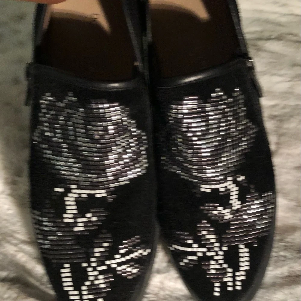 Donald J Pliner Shoes - Picture 3 of 11